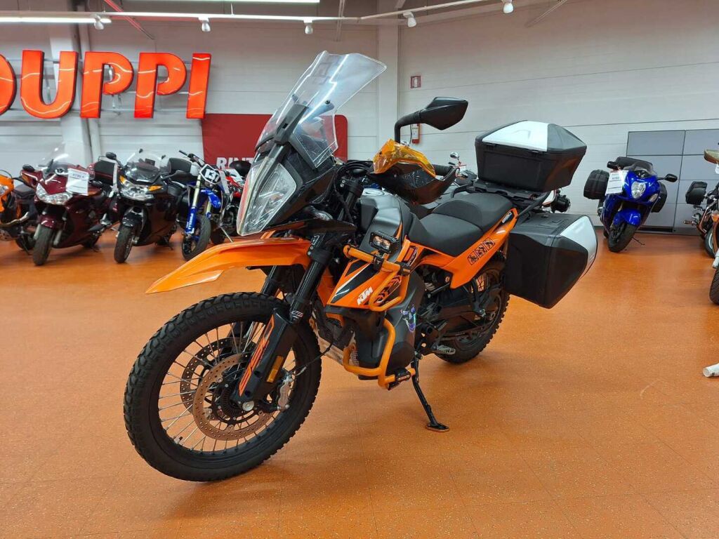 Ktm 890 2022 