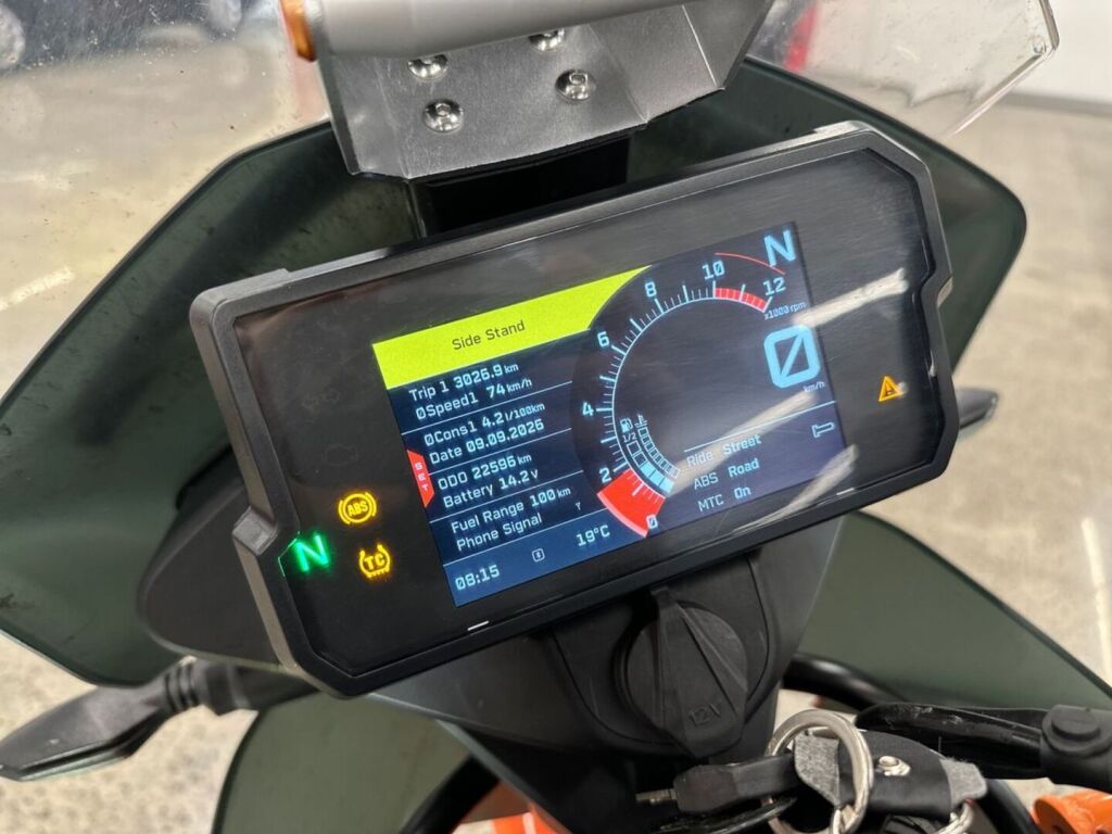 Ktm 890 2022 