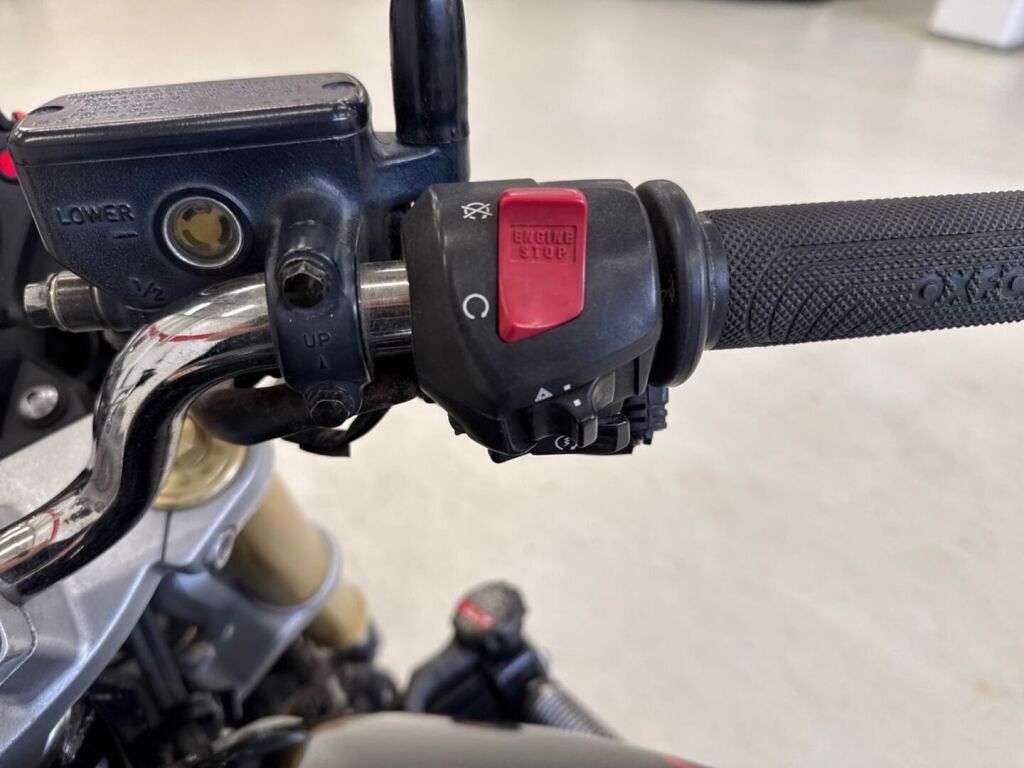 Honda CB 2007 Musta