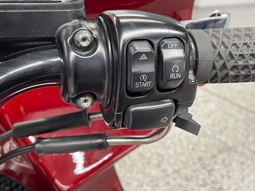 Harley-davidson DYNA 2013 