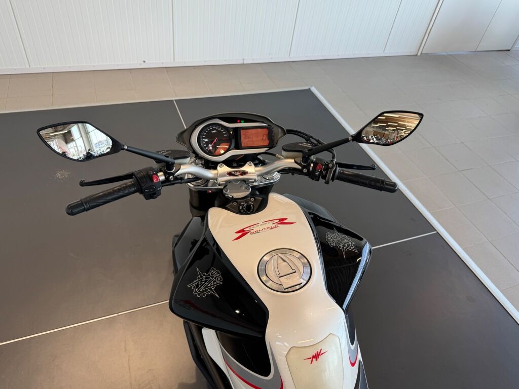 Mv agusta BRUTALE 2010 Valkoinen