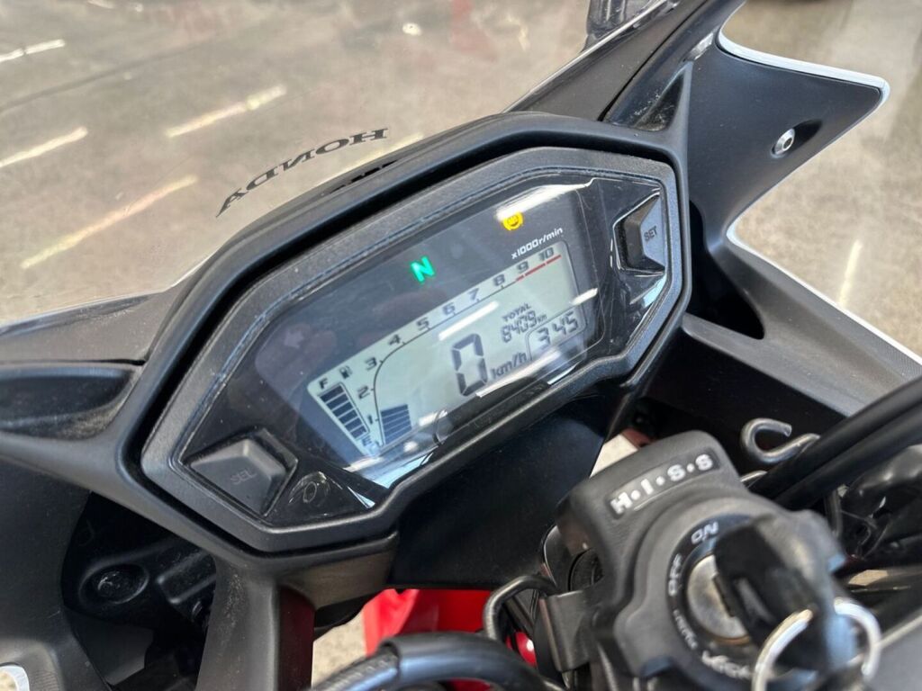 Honda CBR 2018 Tricolor
