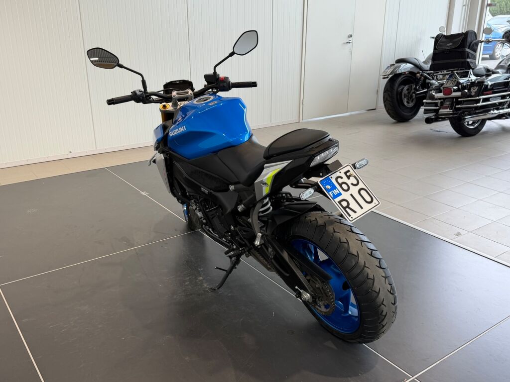 Suzuki GSX-S 2023 