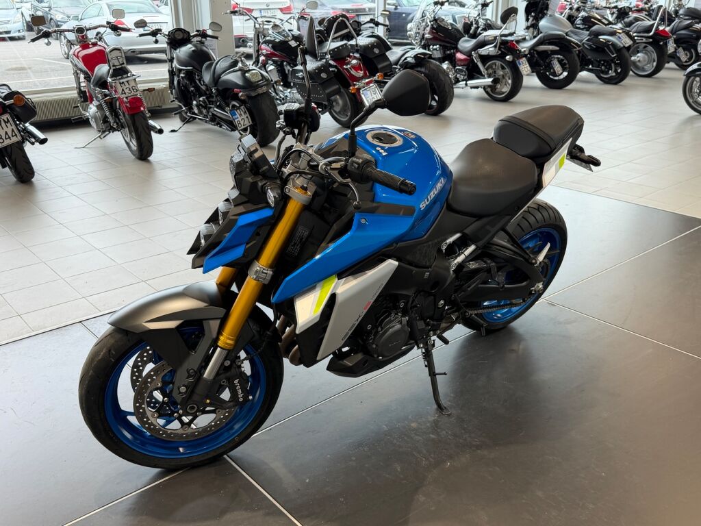 Suzuki GSX-S 2023 