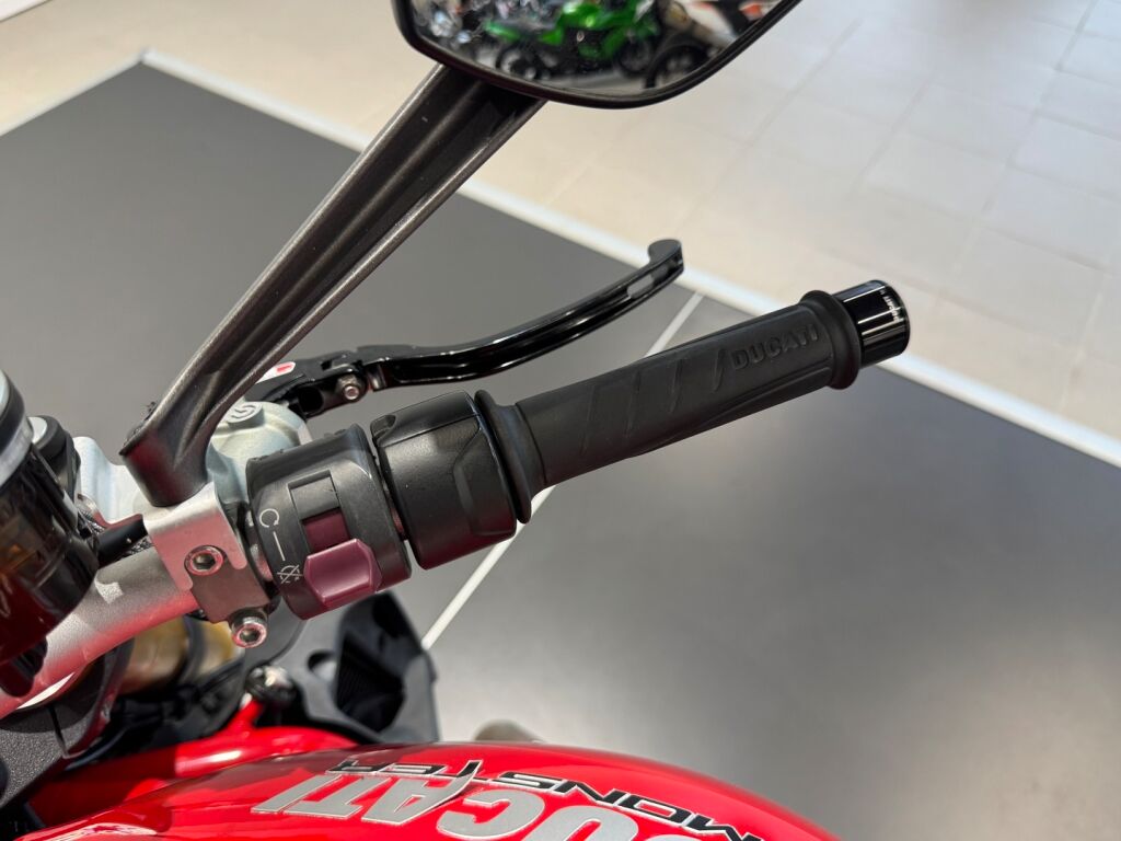 Ducati MONSTER 2014 Punainen