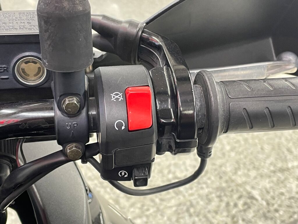 Suzuki DL 2007 Musta