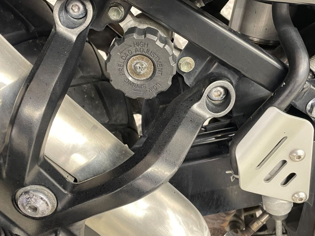 Suzuki DL 2007 Musta