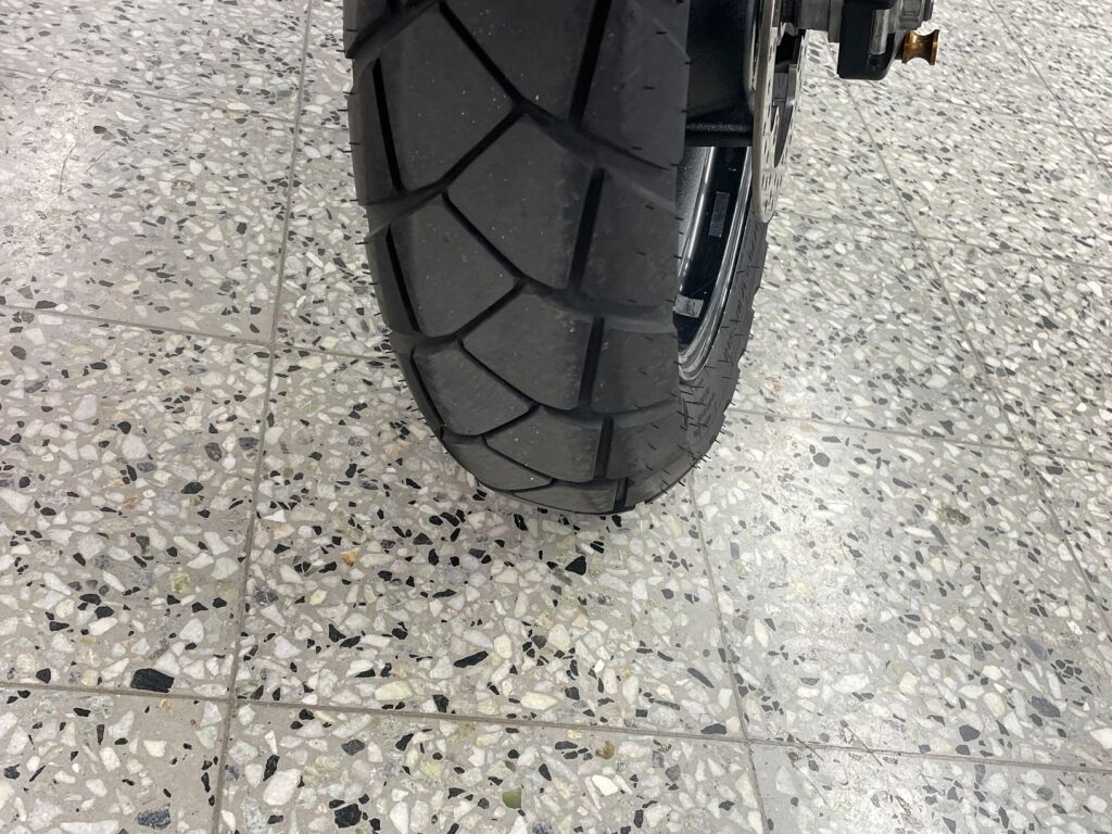 Suzuki DL 2007 Musta