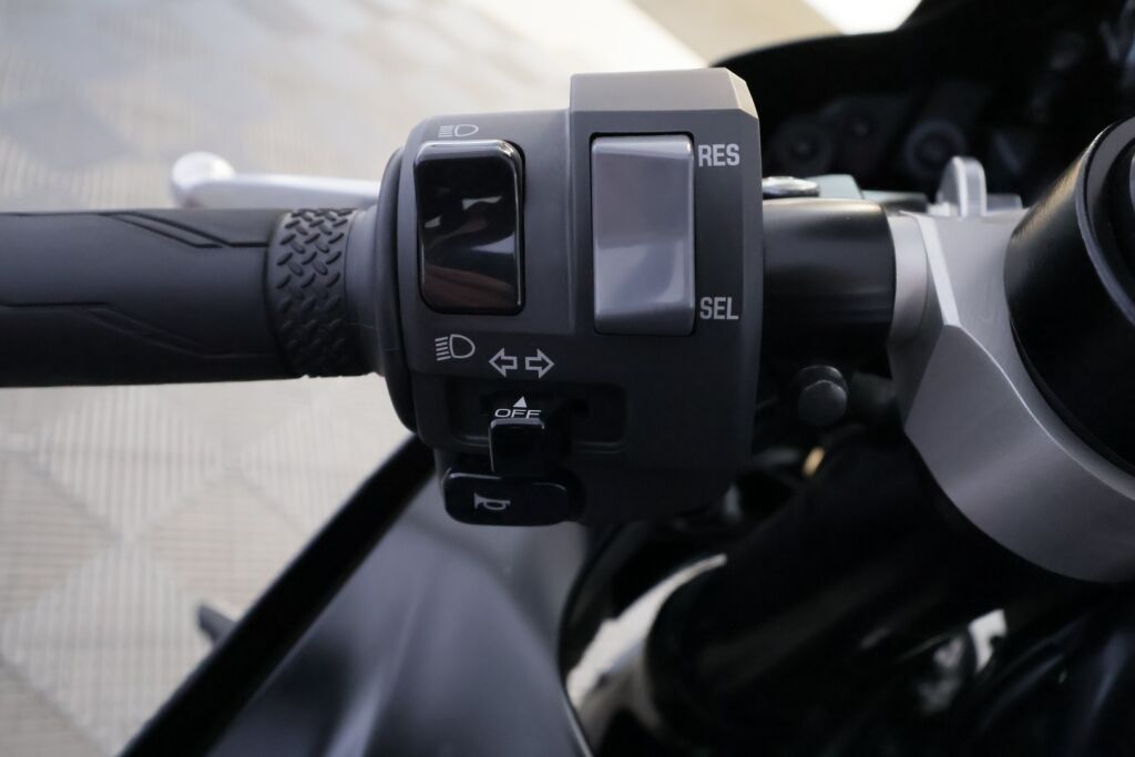 Yamaha YZF-R7 2023 0