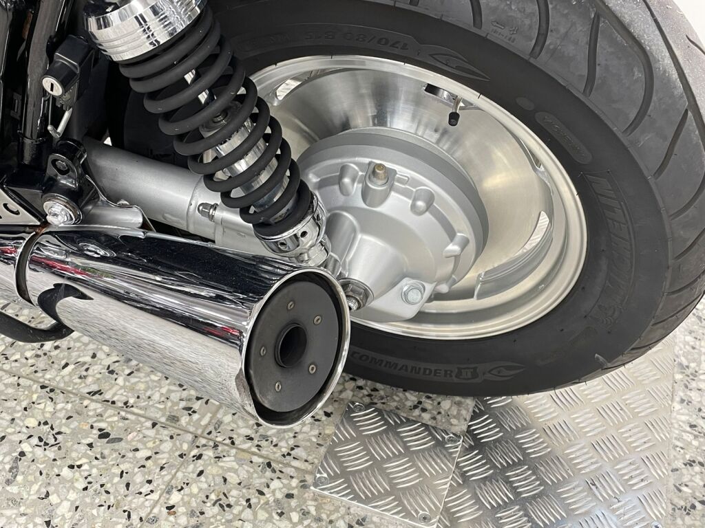 Yamaha VMX 2002 Musta