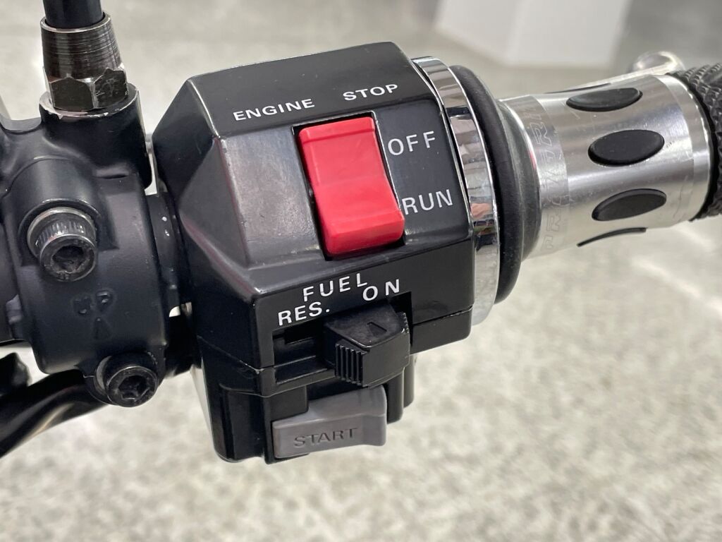 Yamaha VMX 2002 Musta