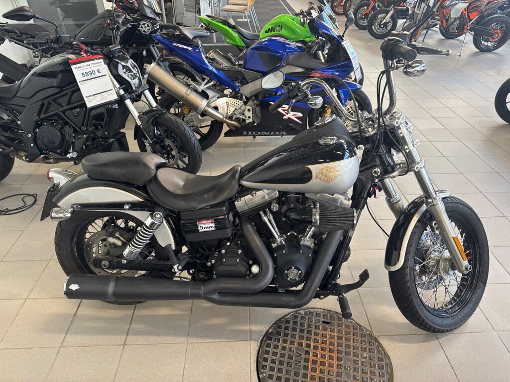 Harley-davidson DYNA 2011 