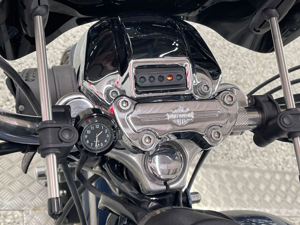 Harley-davidson DYNA 2003 Sininen