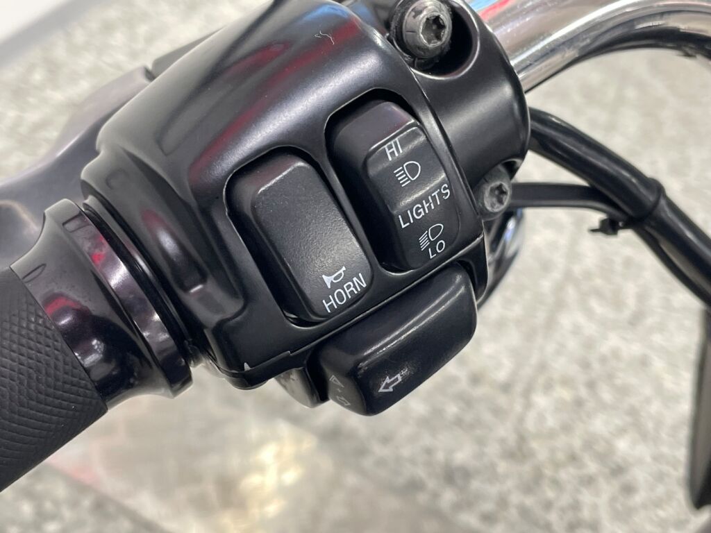 Harley-davidson DYNA 2003 Sininen