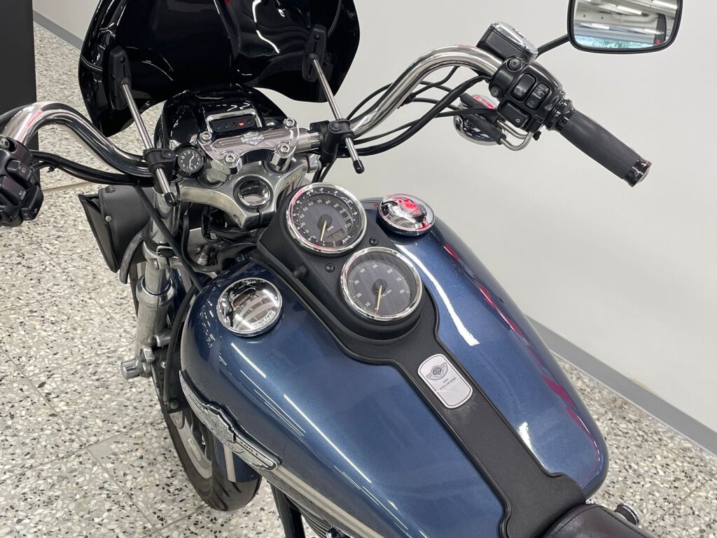 Harley-davidson DYNA 2003 Sininen