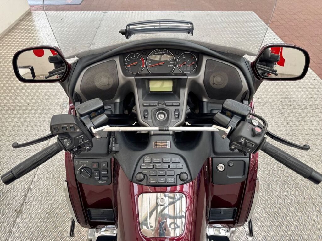 Honda GL 2006 