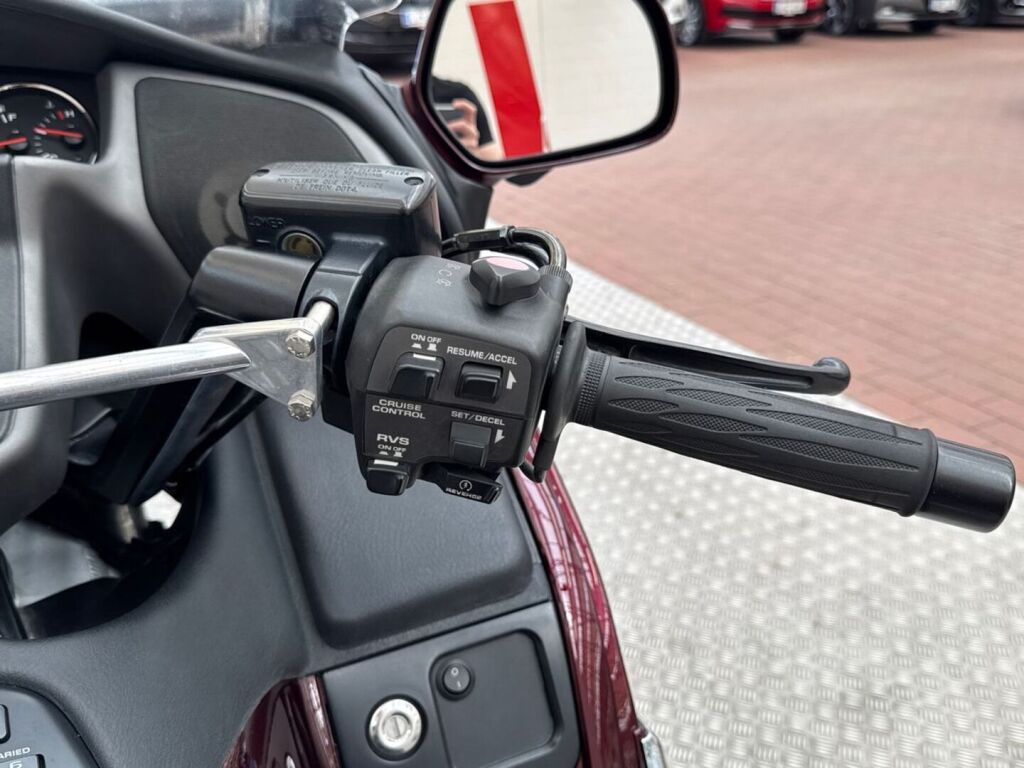 Honda GL 2006 