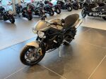 Triumph STREET TRIPLE 2010 