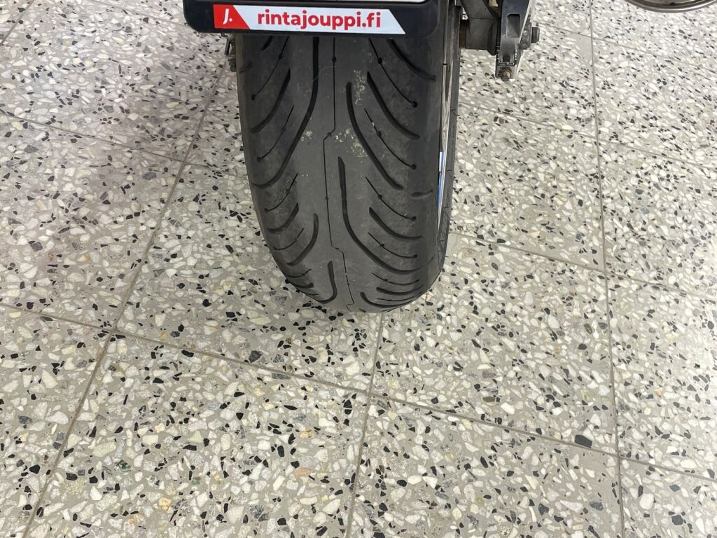 Honda CBR 2001 Harmaa