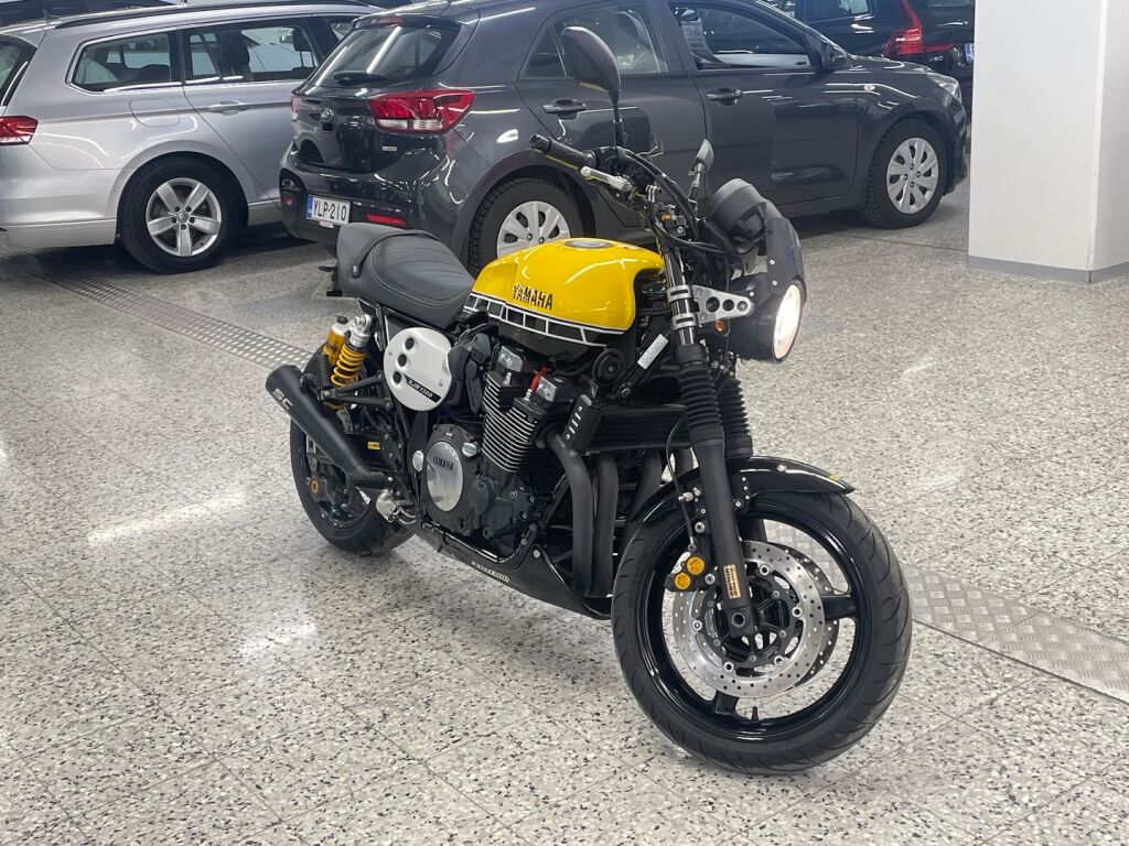 Yamaha XJR 2016 Keltainen