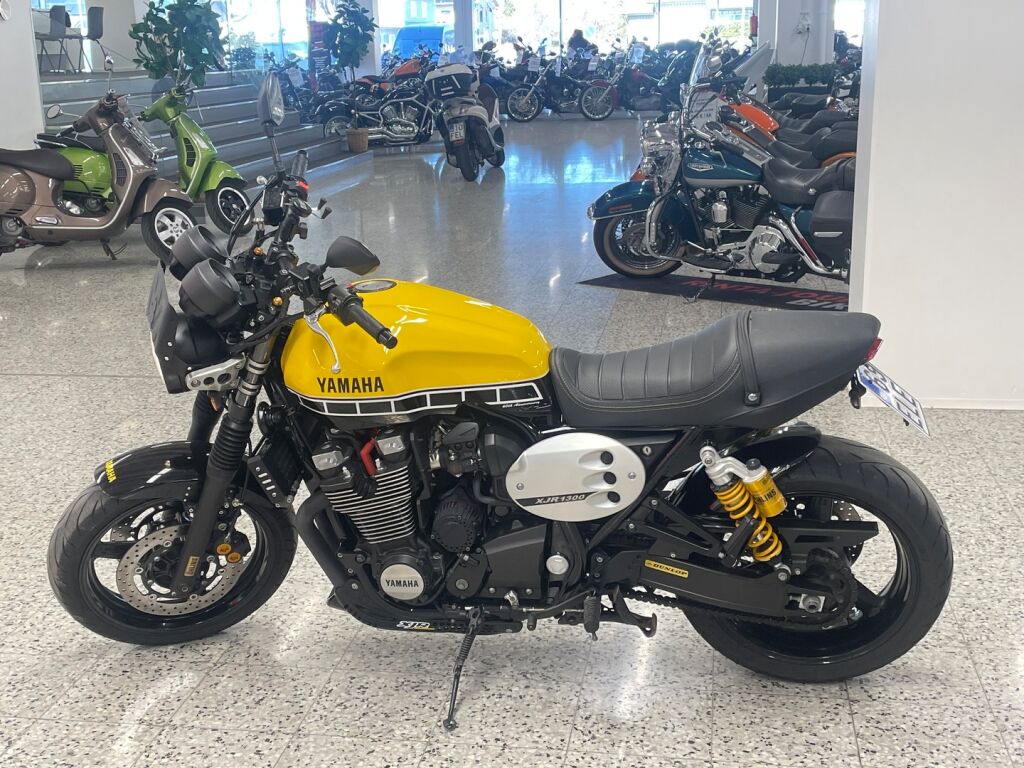 Yamaha XJR 2016 Keltainen