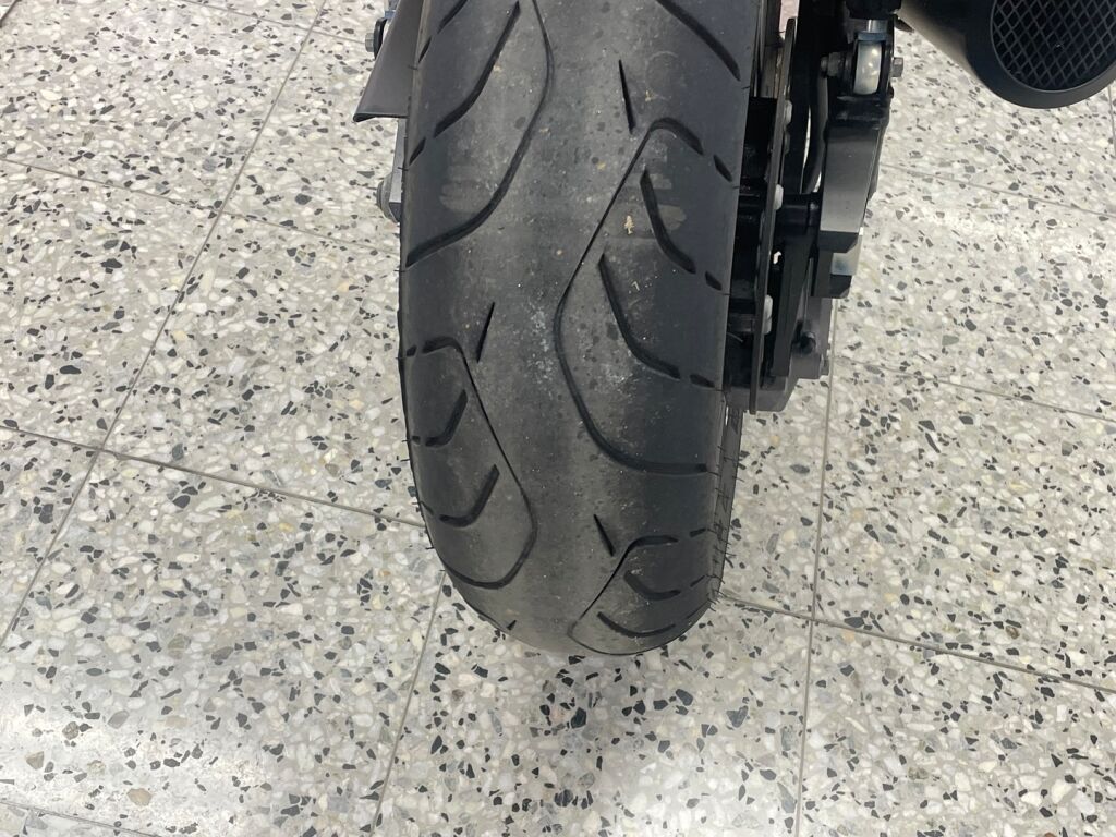 Yamaha XJR 2016 Keltainen