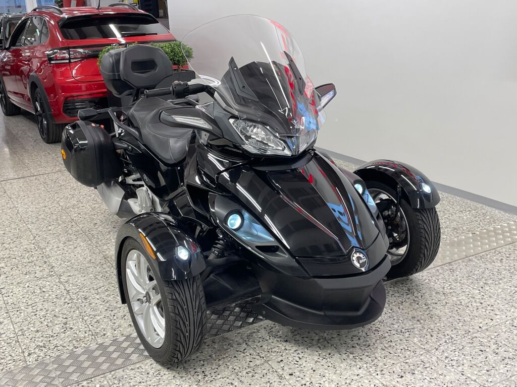 Can-am Spyder 2015 