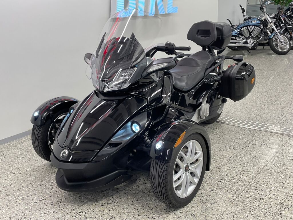 Can-am Spyder 2015 
