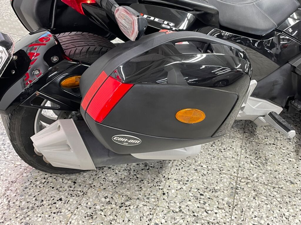 Can-am Spyder 2015 
