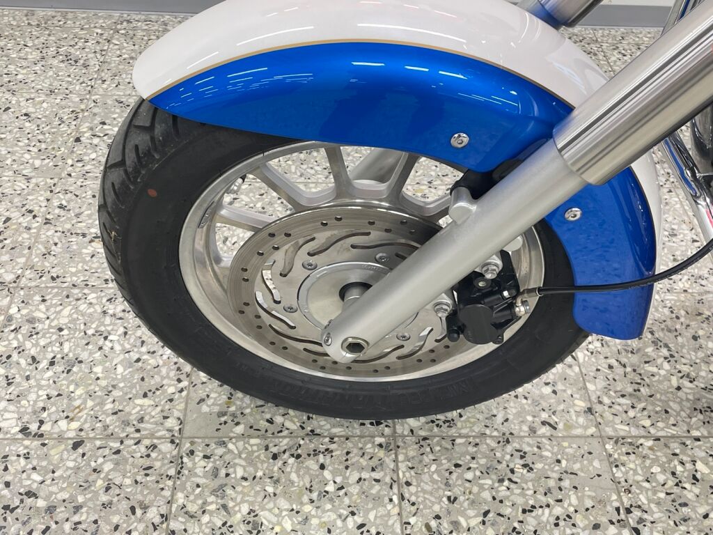 Triumph AMERICA 2012 