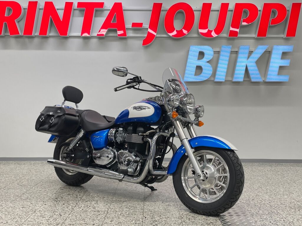 Triumph AMERICA 2012 