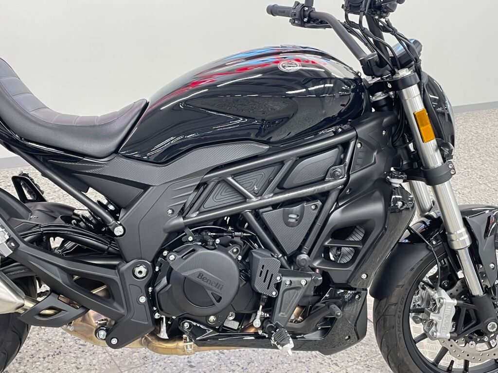 Benelli 502 CRUISER 2025 