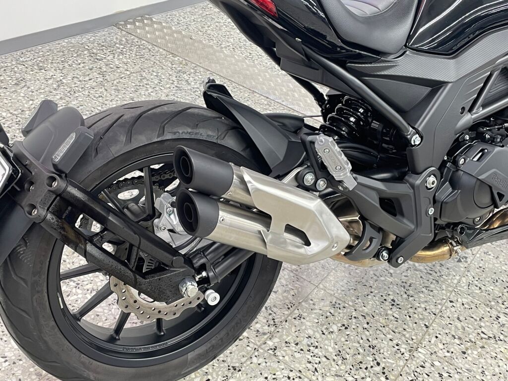 Benelli 502 CRUISER 2025 