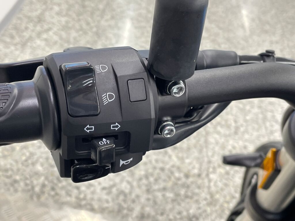 Benelli 502 CRUISER 2025 