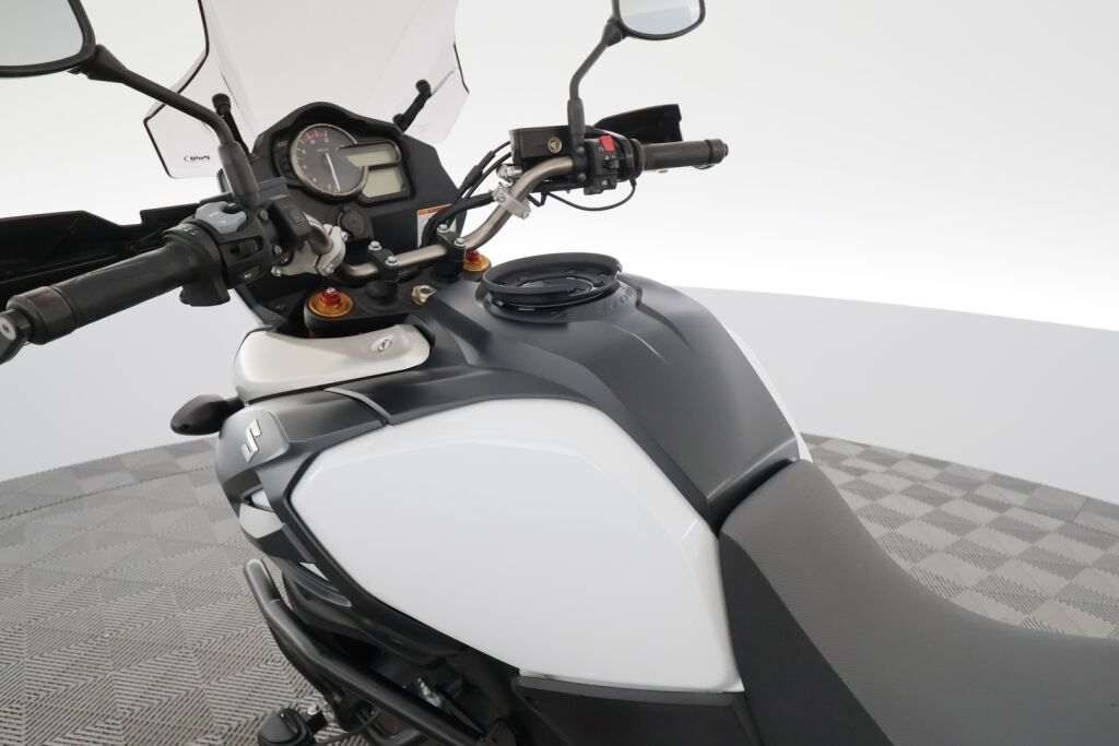 Suzuki DL 2016 Valkoinen