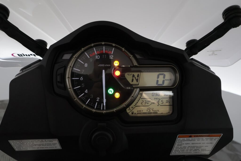 Suzuki DL 2016 Valkoinen