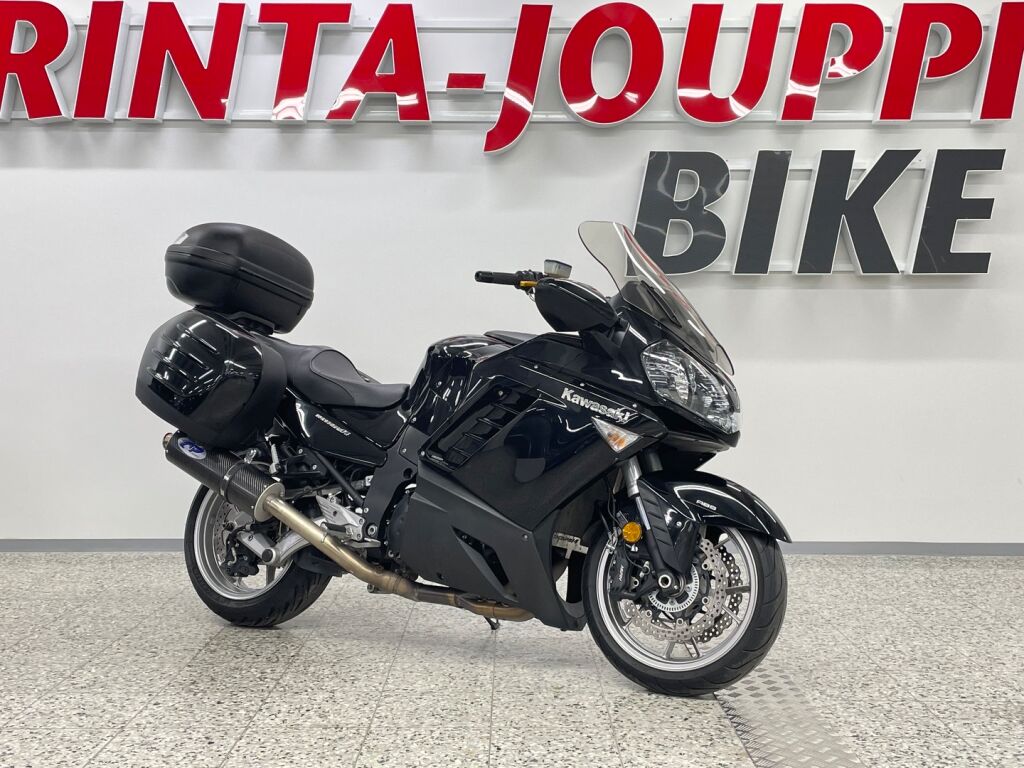 Kawasaki GTR 2009 Musta