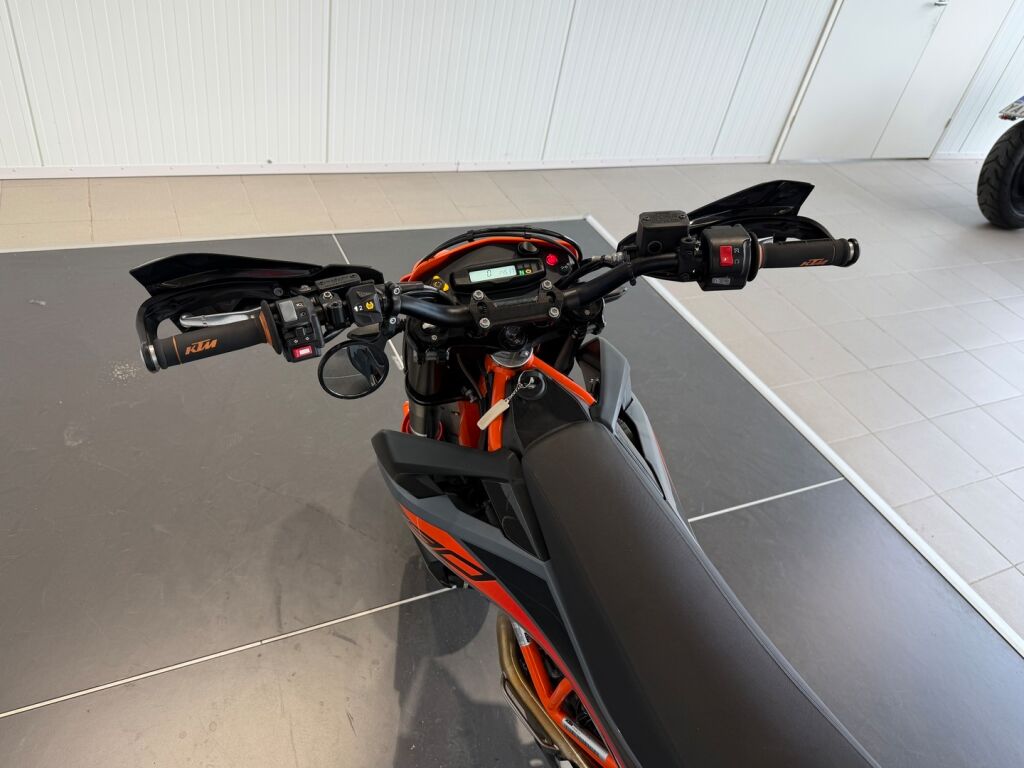 Ktm 690 2022 