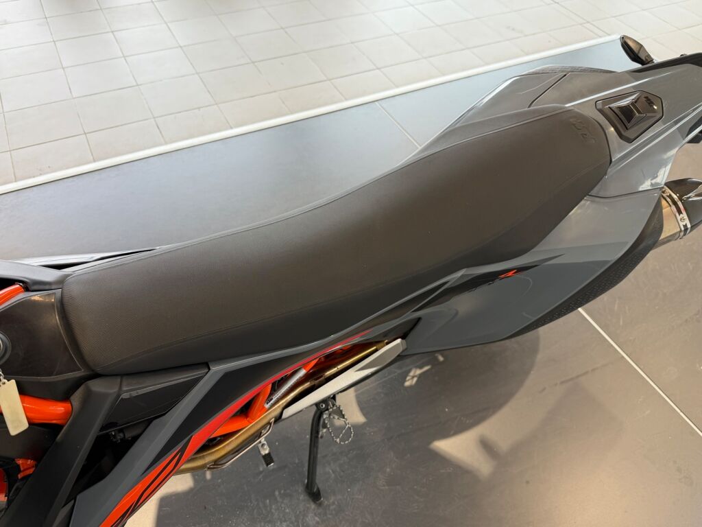 Ktm 690 2022 