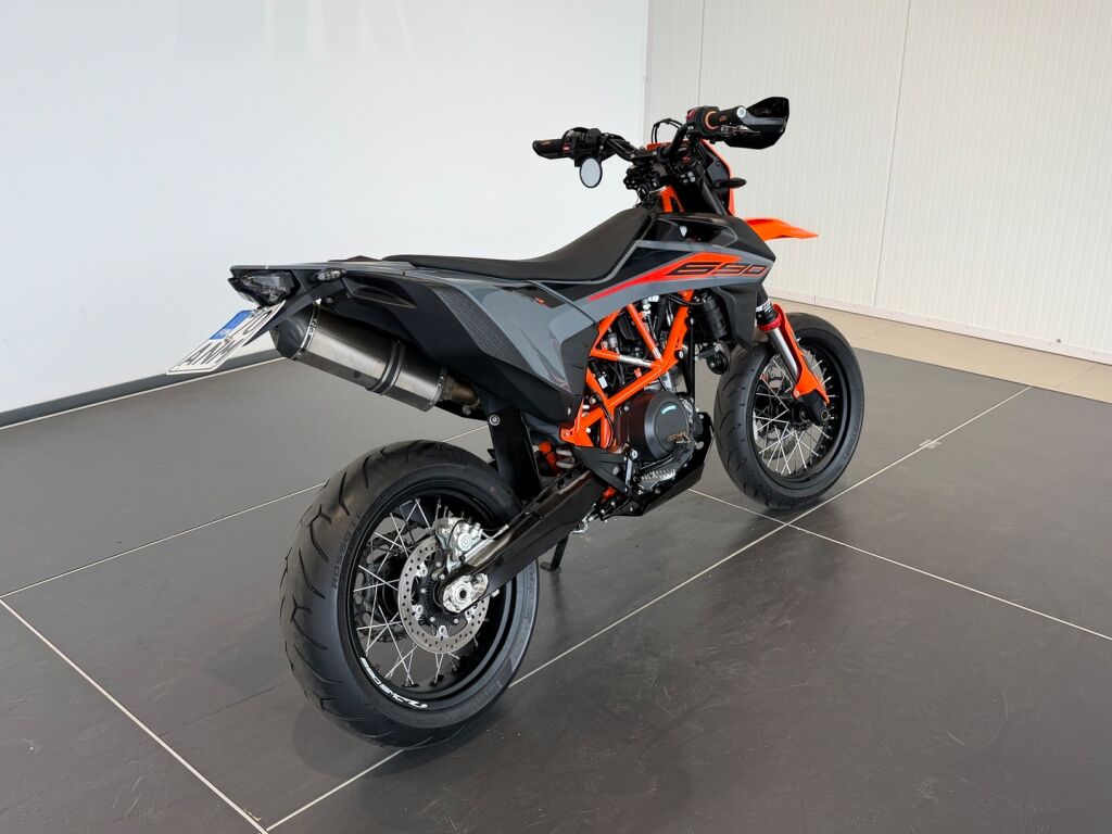 Ktm 690 2022 