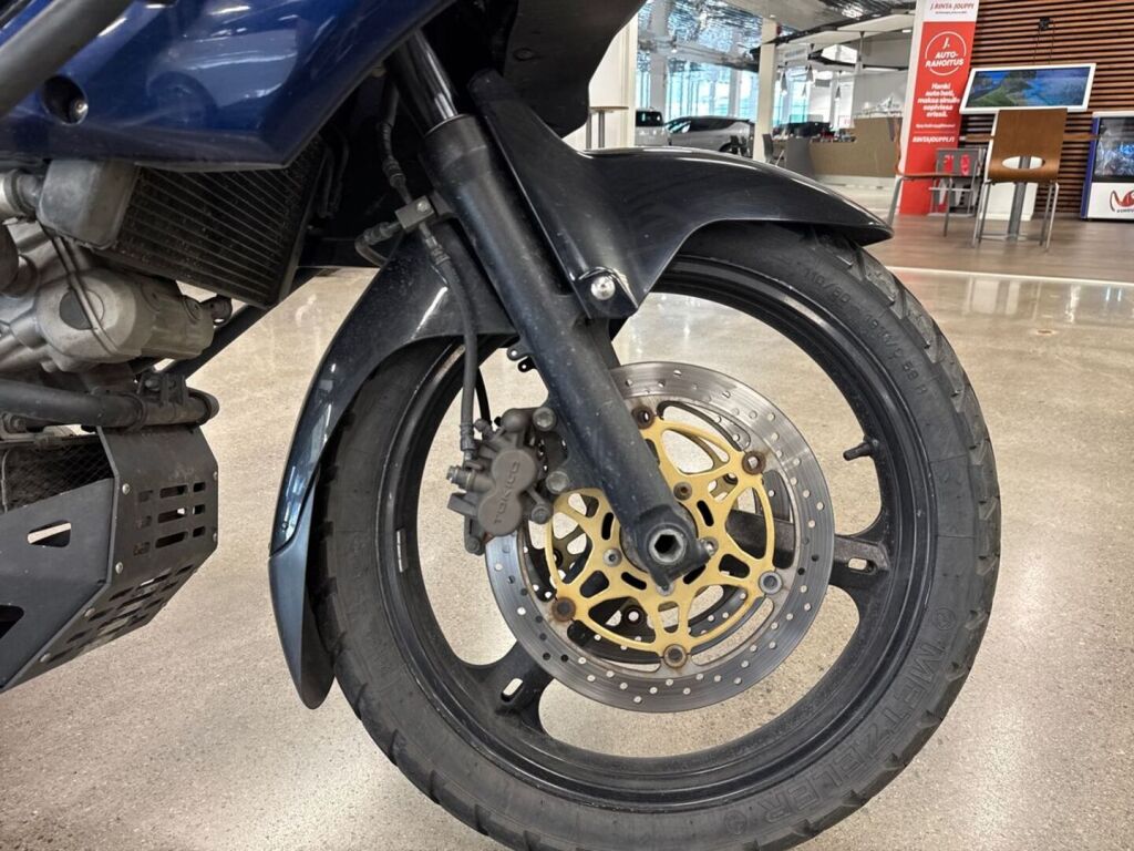 Suzuki DL 2003 
