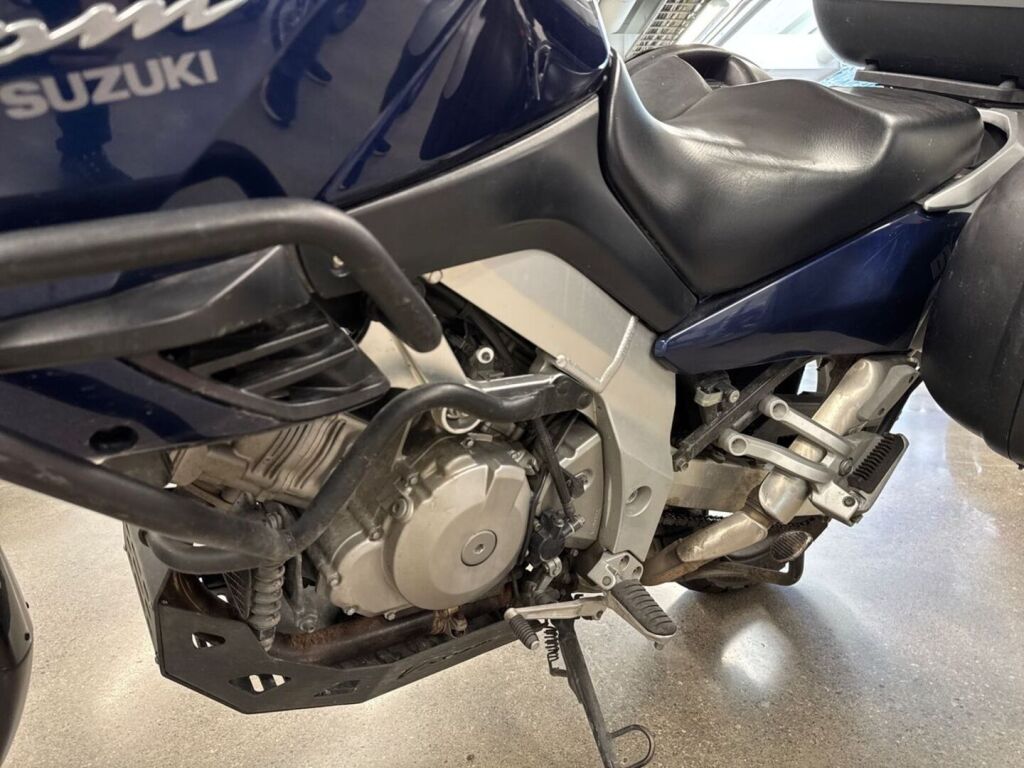 Suzuki DL 2003 