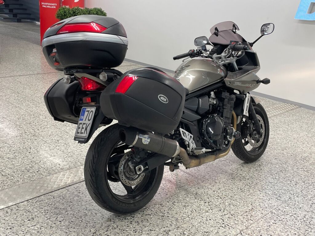 Suzuki GSF 2012 