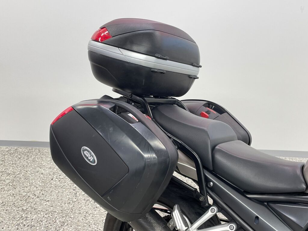 Suzuki GSF 2012 