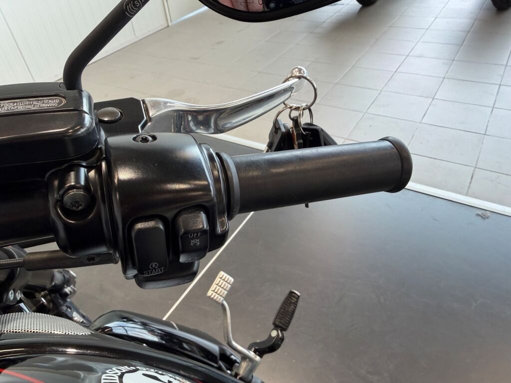 Harley-davidson VRSC 2013 JV O 25