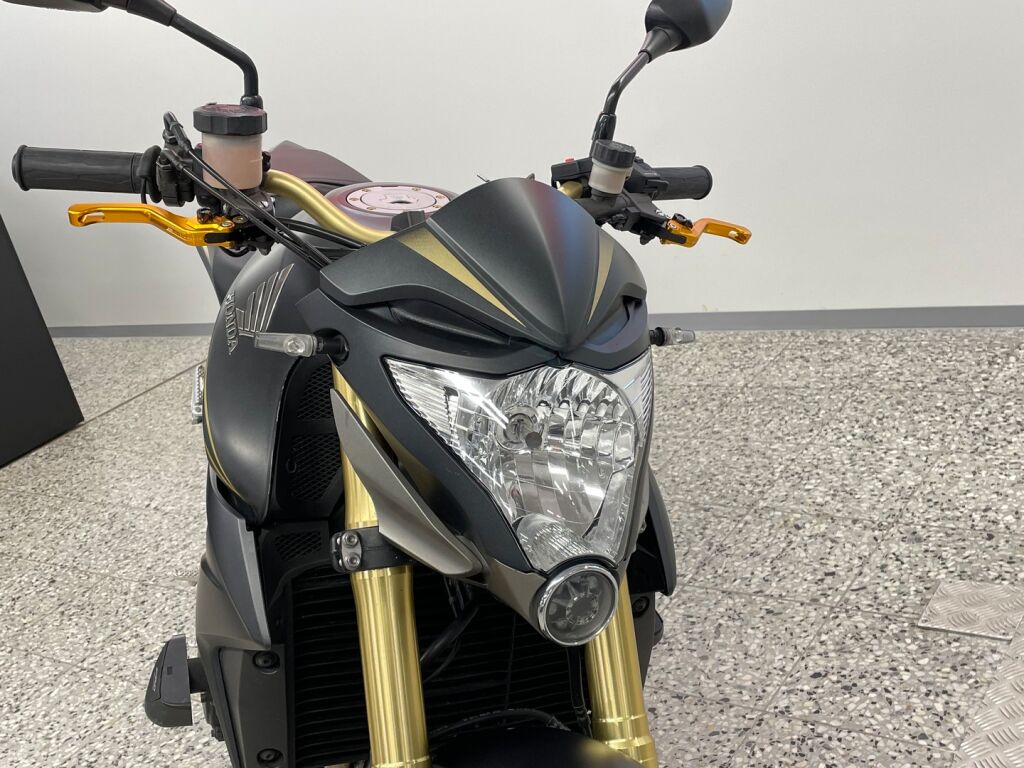 Honda CB 2012 