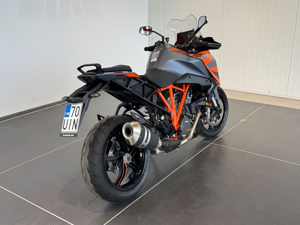 Ktm 1290 2023 