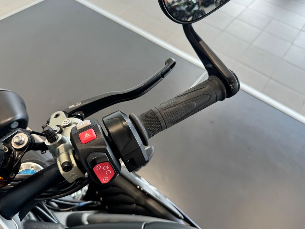 Triumph SPEED TRIPLE 2019 