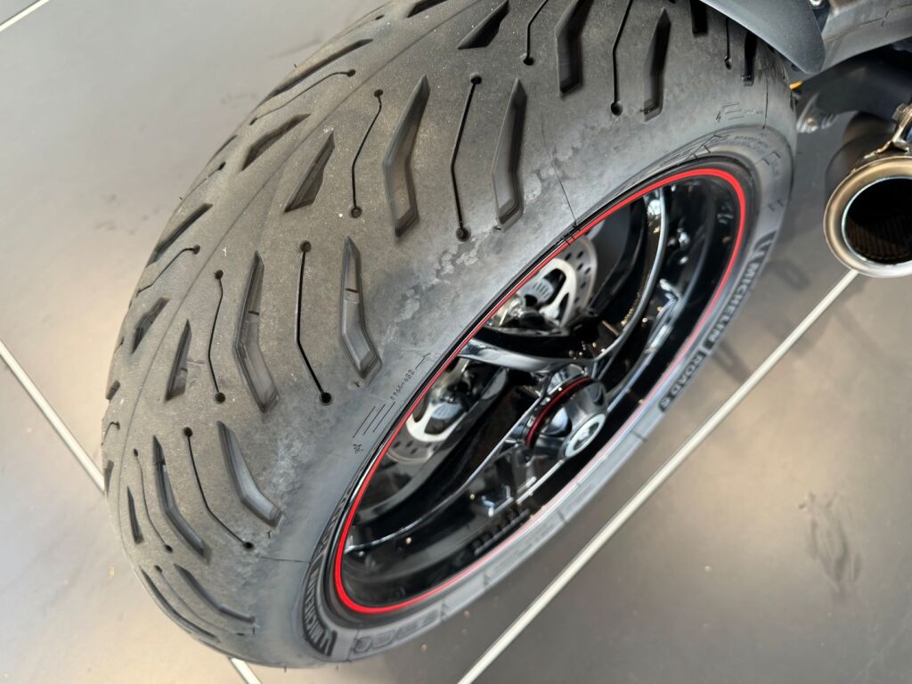 Triumph SPEED TRIPLE 2019 