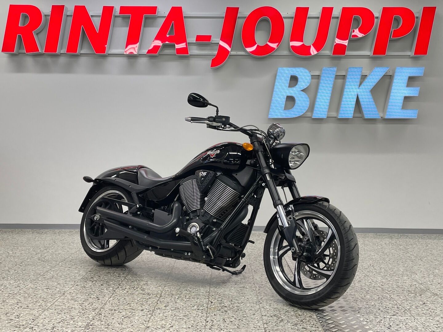 Victory HAMMER 8 BALL